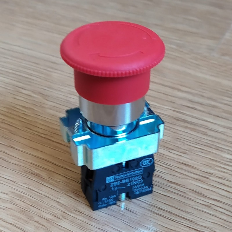 22-миллиметровый кнопочный переключатель аварийного останова, NC, 600 В, 10 А, ZB2-BE102C