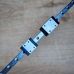 MGN7 Miniature Guide Rail 1 pcs. + 1pcs. MGN7C / MGN7H  linear bearing. Set